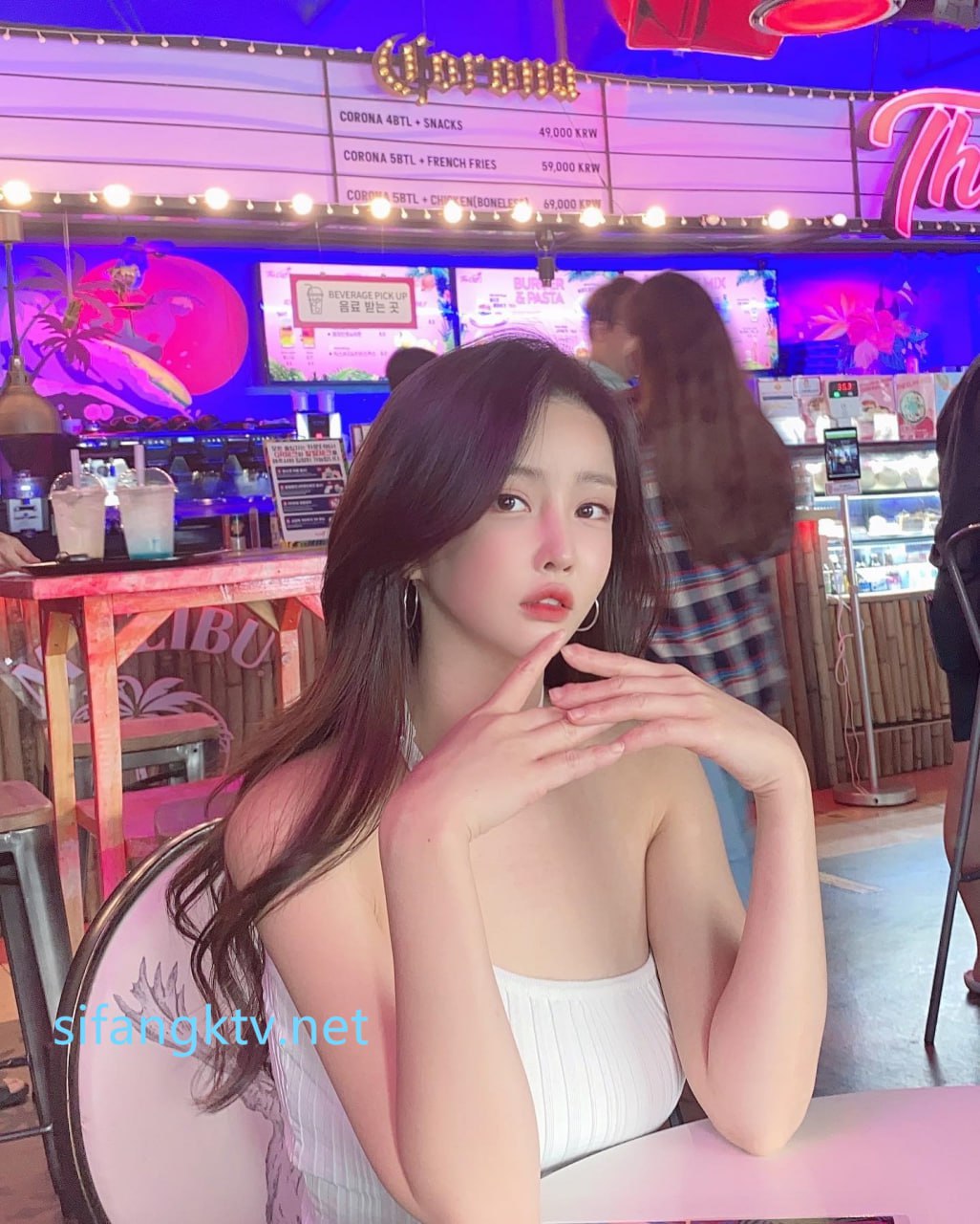 【2023-05-27】Big boob sunwall
